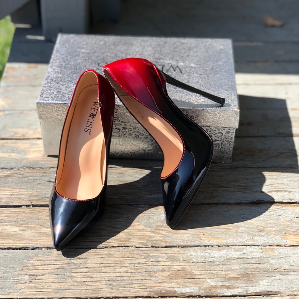 These heels are a size 7 and they are black and red